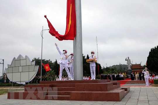 Khánh thành cột cờ Tổ quốc trên đảo Cô Tô